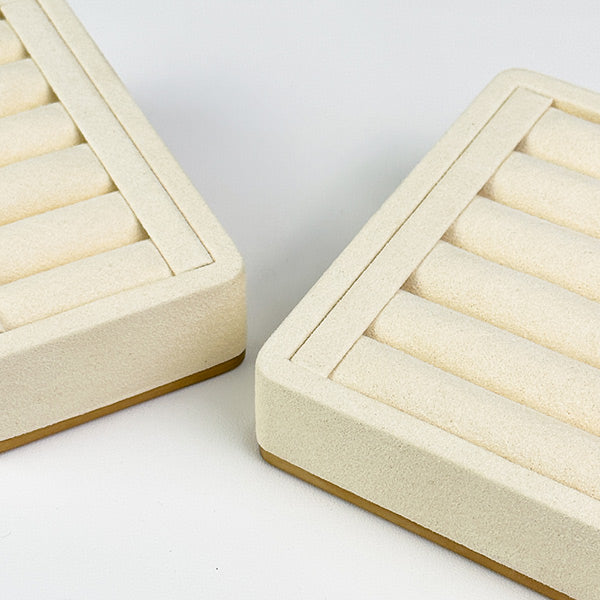 RH067 Jewellery Ring Display Ramp Holder