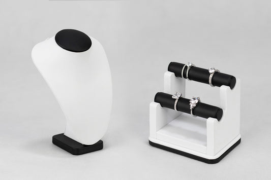 [DISPLAYS] Black and White Stands